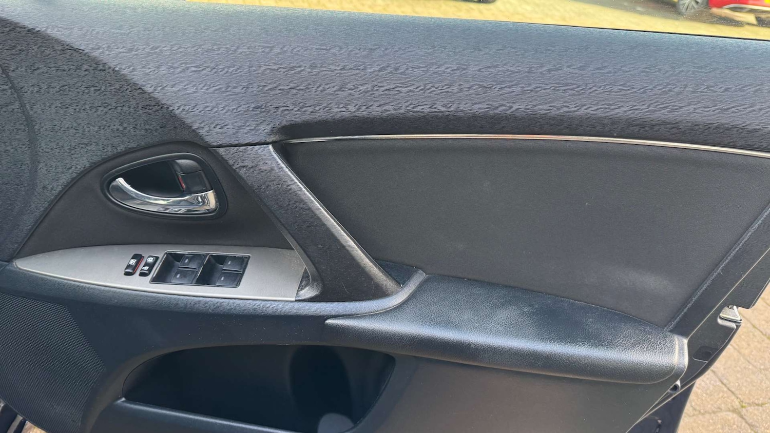 Used Toyota Avensis 2010 for sale - 77383423: Photo 12