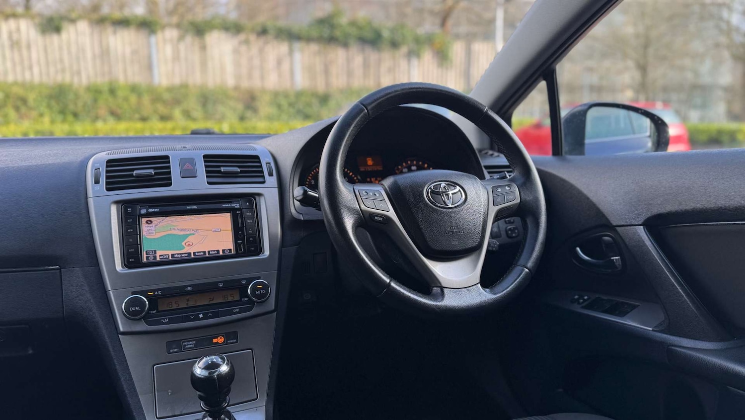 Used Toyota Avensis 2010 for sale - 77383423: Photo 14