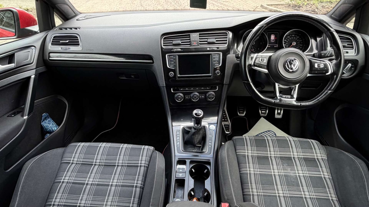 Used Volkswagen Golf 2015 for sale - 78083504: Photo 2