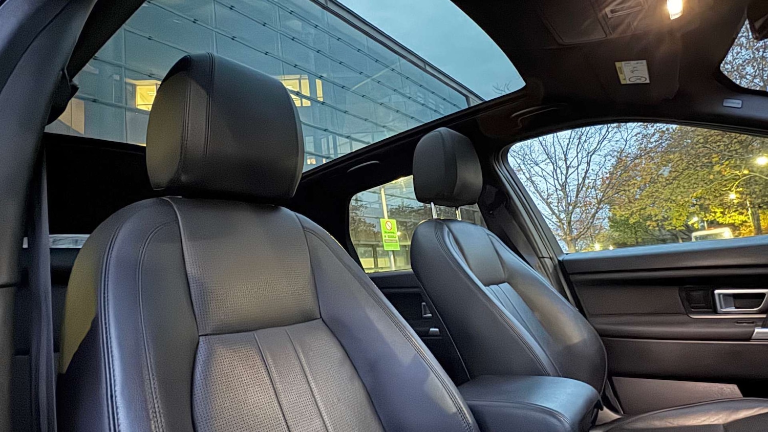 Used Land Rover Discovery Sport 2019 for sale - 76477428: Photo 23