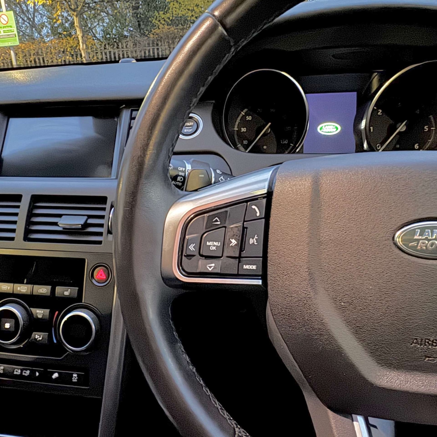 Used Land Rover Discovery Sport 2019 for sale - 76477428: Photo 27