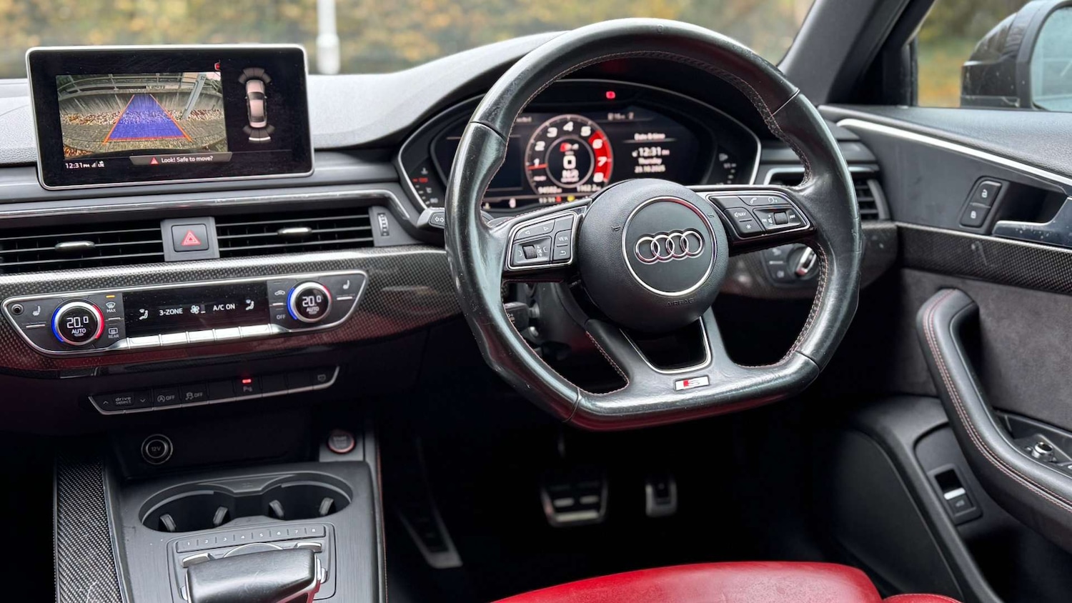 Used Audi A4 2017 for sale - 76601866: Photo 2