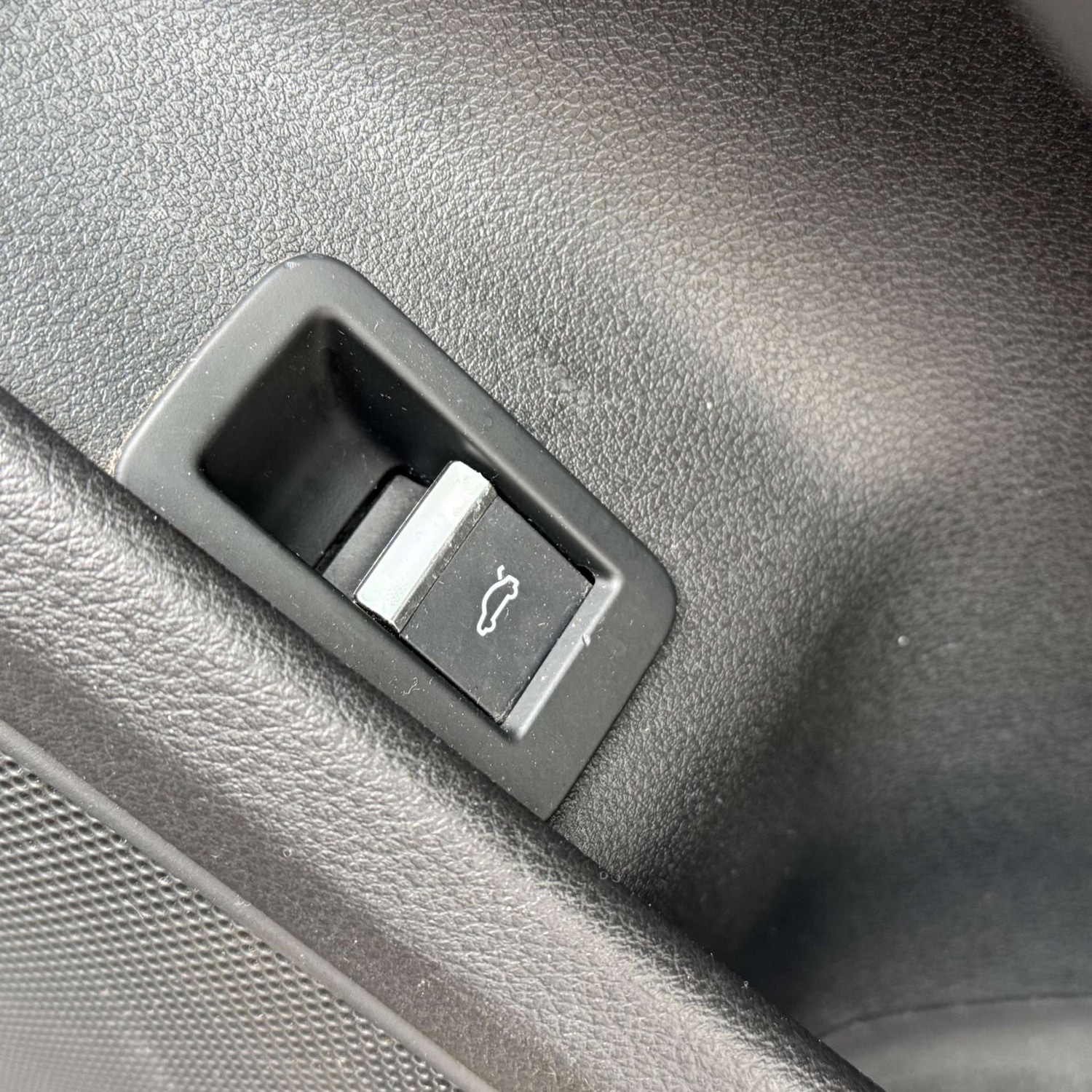 Used Audi A4 2017 for sale - 76601866: Photo 31