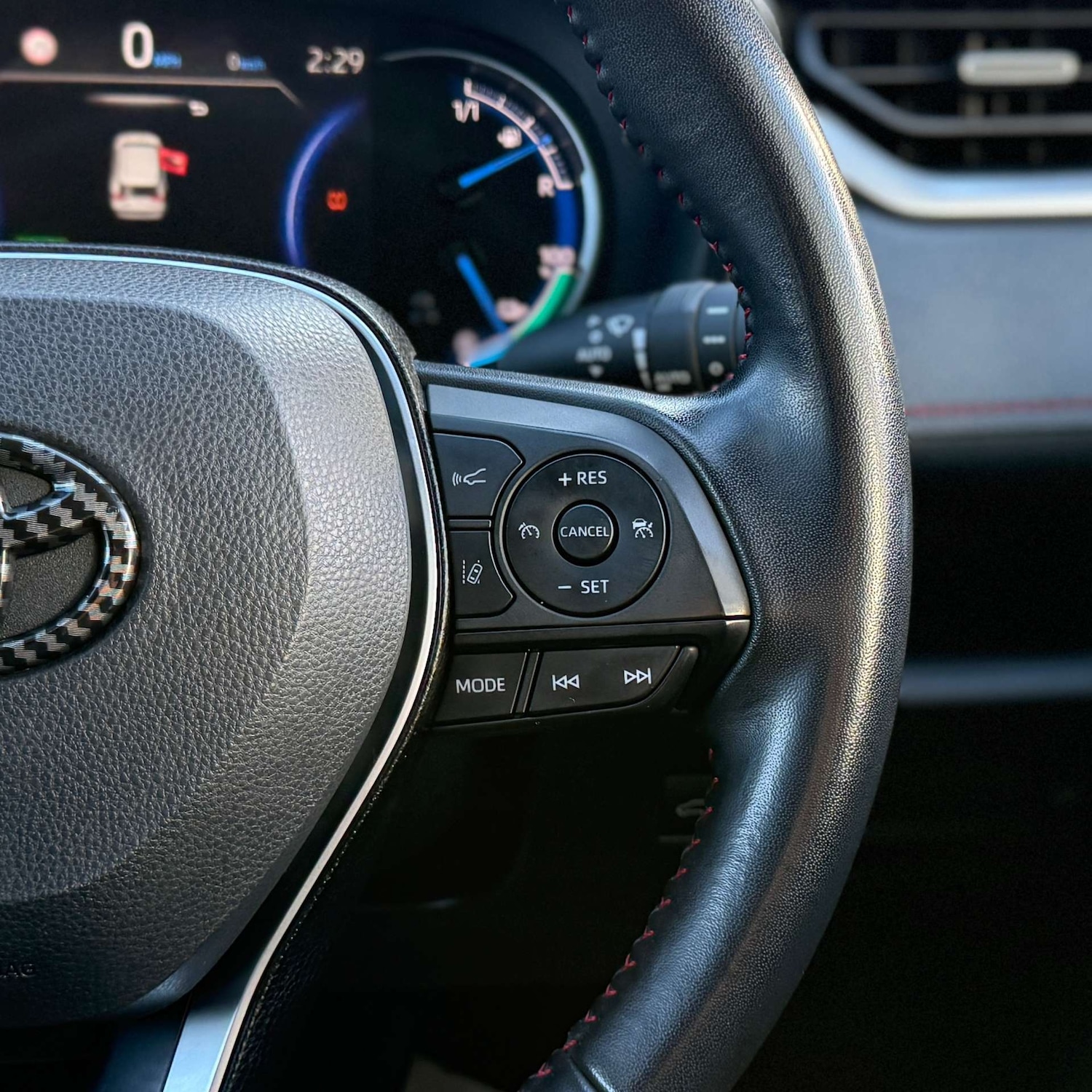 Used Toyota RAV4 2021 for sale - 77437449: Photo 10