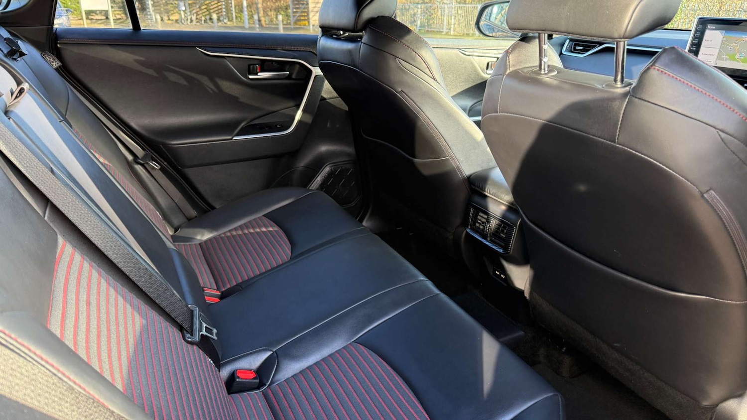 Used Toyota RAV4 2021 for sale - 77437449: Photo 23