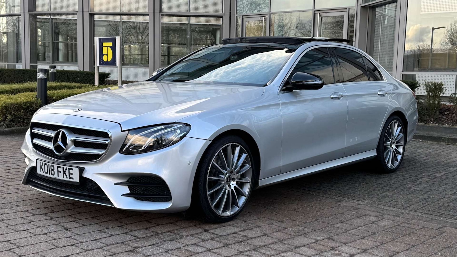 Used Mercedes-Benz E Class 2018 for sale - 77236286: Photo 5