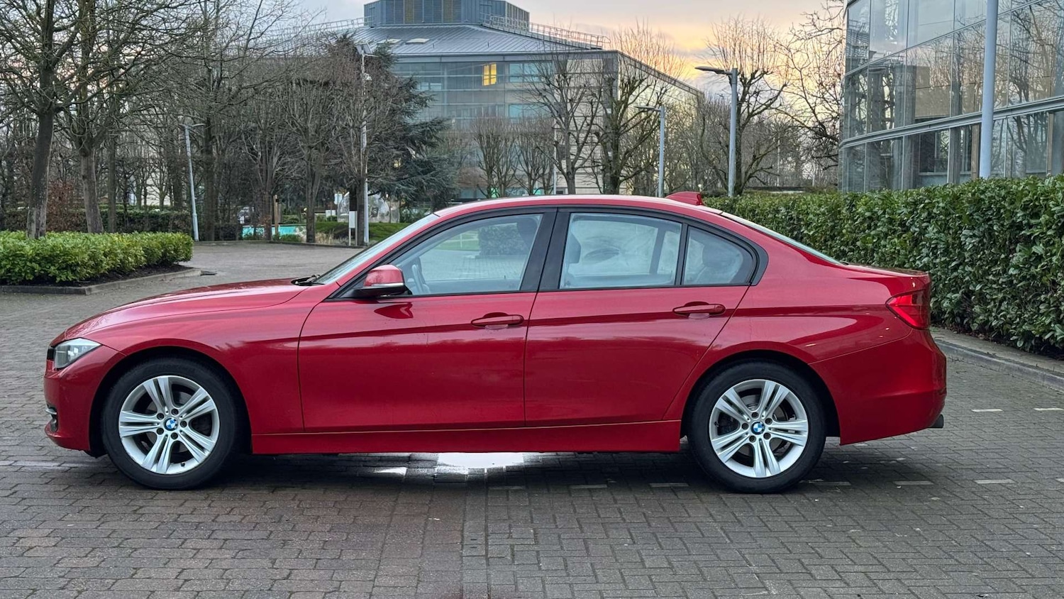 Used BMW 3 Series 2013 for sale - 77394919: Photo 2