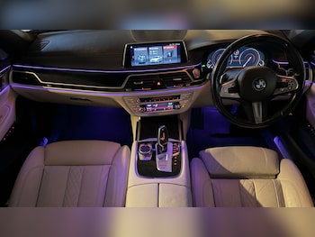 Used BMW 7 Series 2018 for sale - 79600602: Photo
