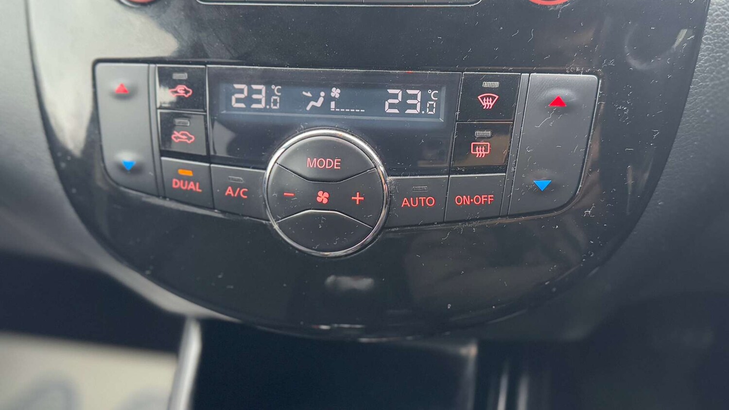 Used Nissan Pulsar 2015 for sale - 77906911: Photo 24