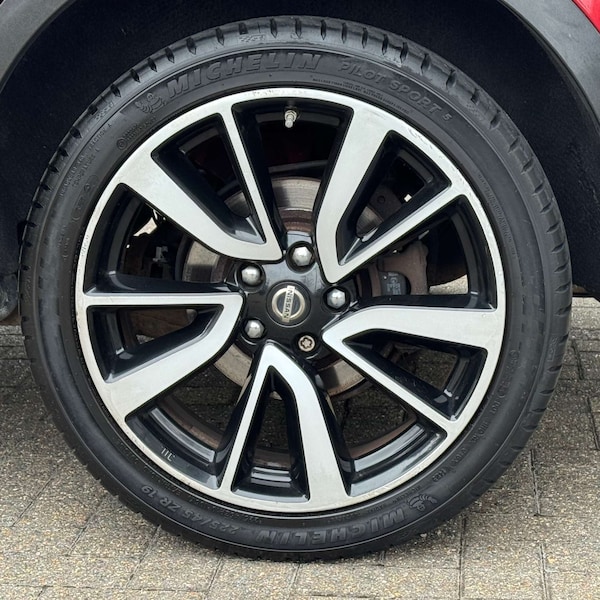 Used Nissan Qashqai 2014 for sale - 76277492: Photo 14