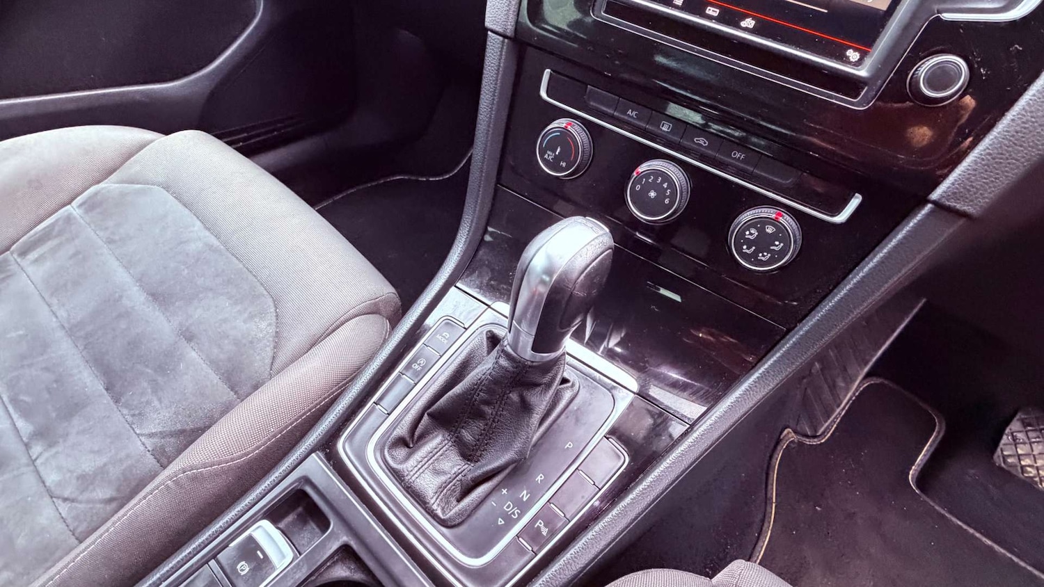 Used Volkswagen Golf 2015 for sale - 77483772: Photo 19