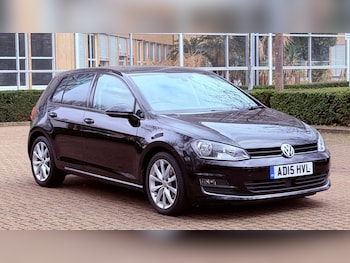 Used Volkswagen Golf 2015 for sale - 77483772: Photo