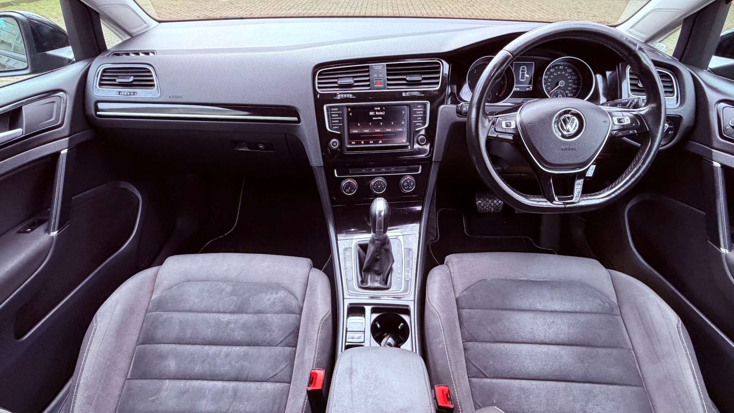 Used Volkswagen Golf 2015 for sale - 77483772: Photo 3