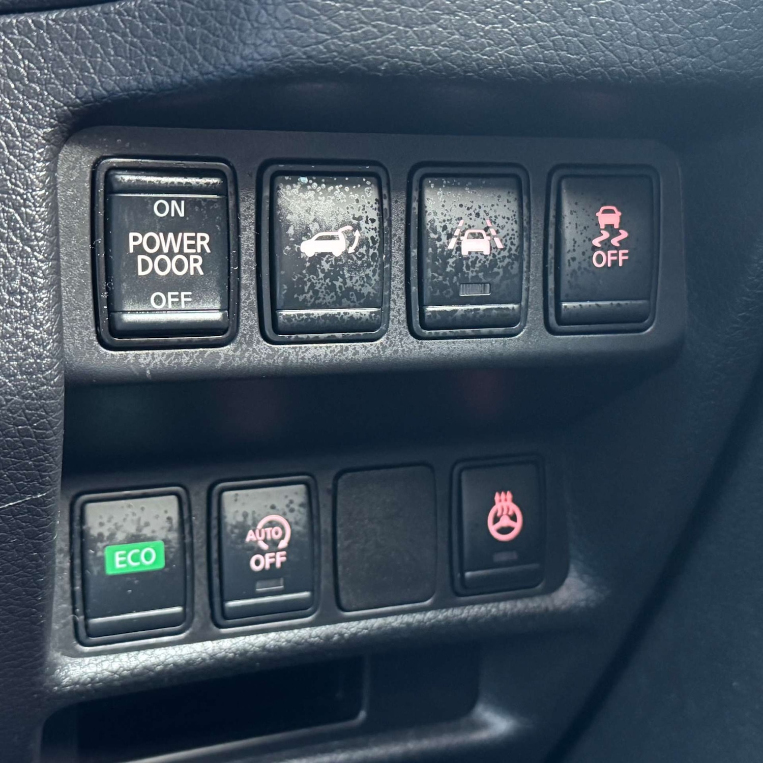 Used Nissan X-Trail 2017 for sale - 77920713: Photo 32