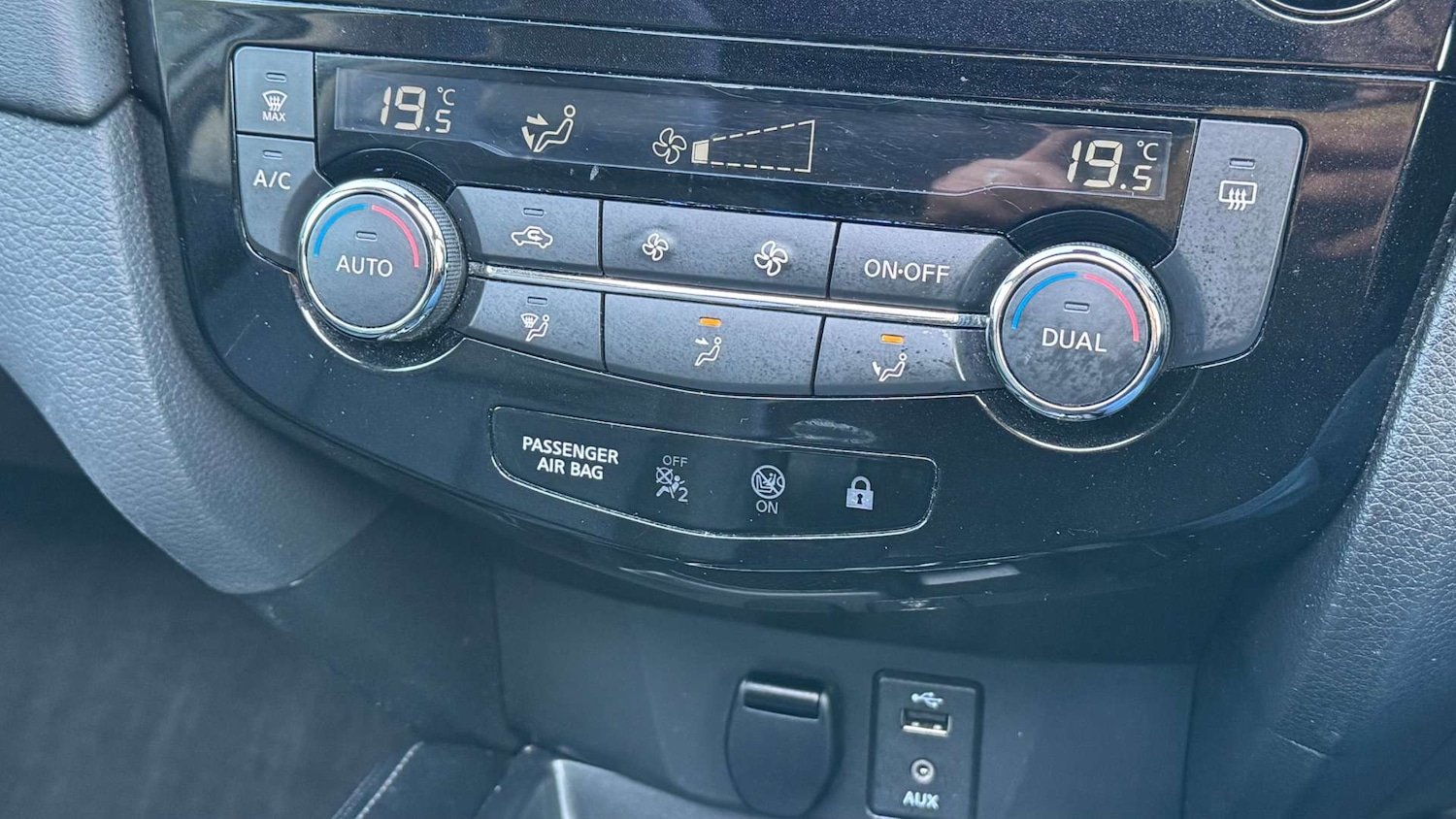 Used Nissan X-Trail 2017 for sale - 77920713: Photo 39