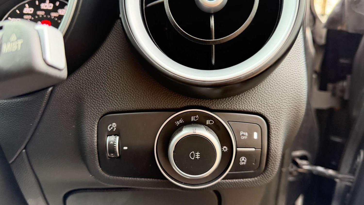 Used Alfa Romeo Stelvio 2020 for sale - 77545002: Photo 8