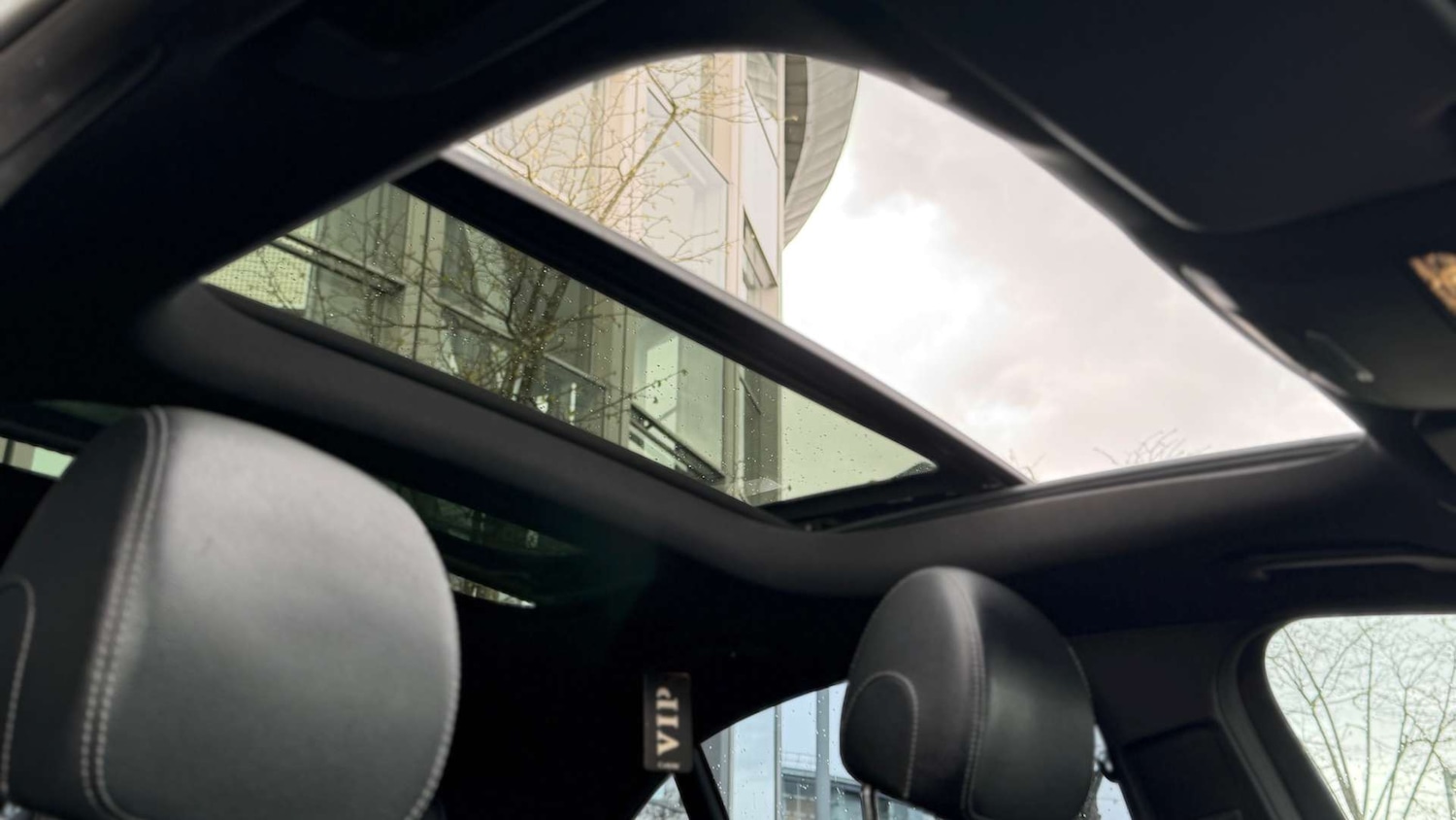 Used Mercedes-Benz E Class 2017 for sale - 78016404: Photo 3