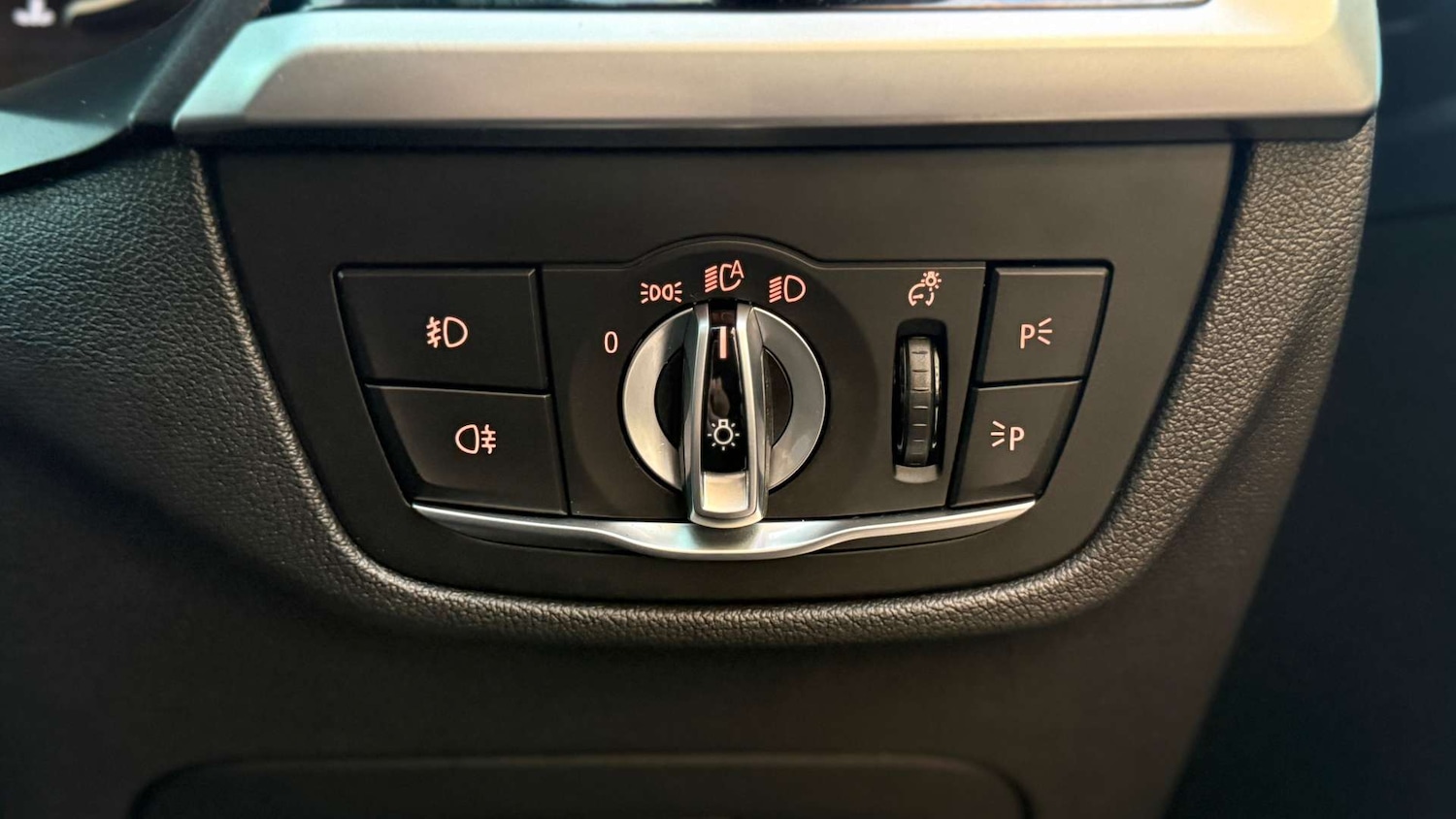 Used BMW X4 2018 for sale - 76656455: Photo 44