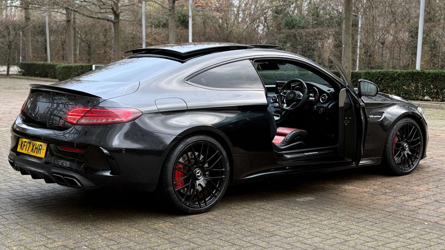 Used Mercedes-Benz C Class 2017 for sale - 76980034: Photo 2