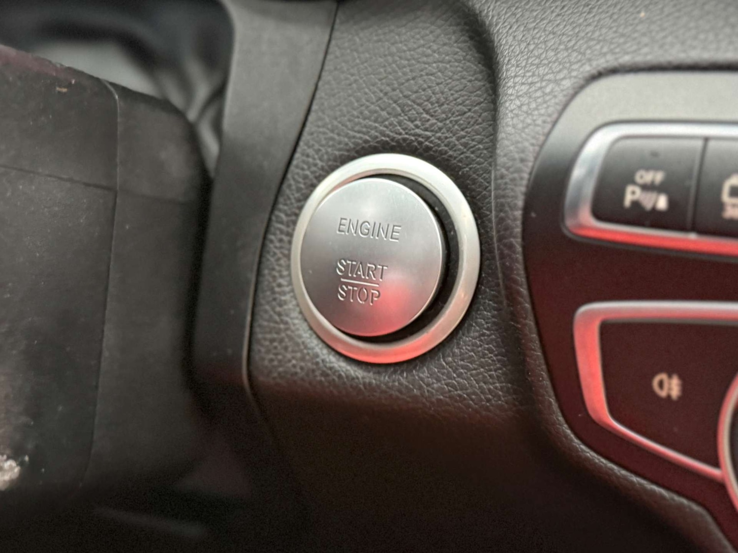 Used Mercedes-Benz C Class 2017 for sale - 76980034: Photo 23