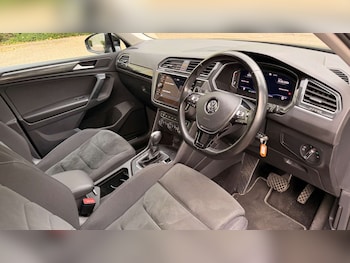 Used Volkswagen Tiguan 2019 for sale - 79594881: Photo