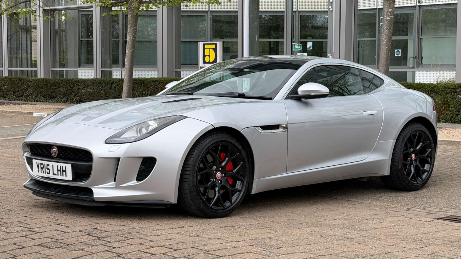 Used Jaguar F-Type 2015 for sale - 78125397: Photo 4