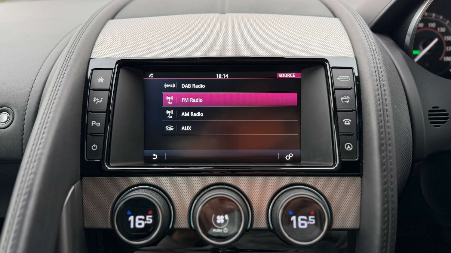 Used Jaguar F-Type 2015 for sale - 78125397: Photo 40