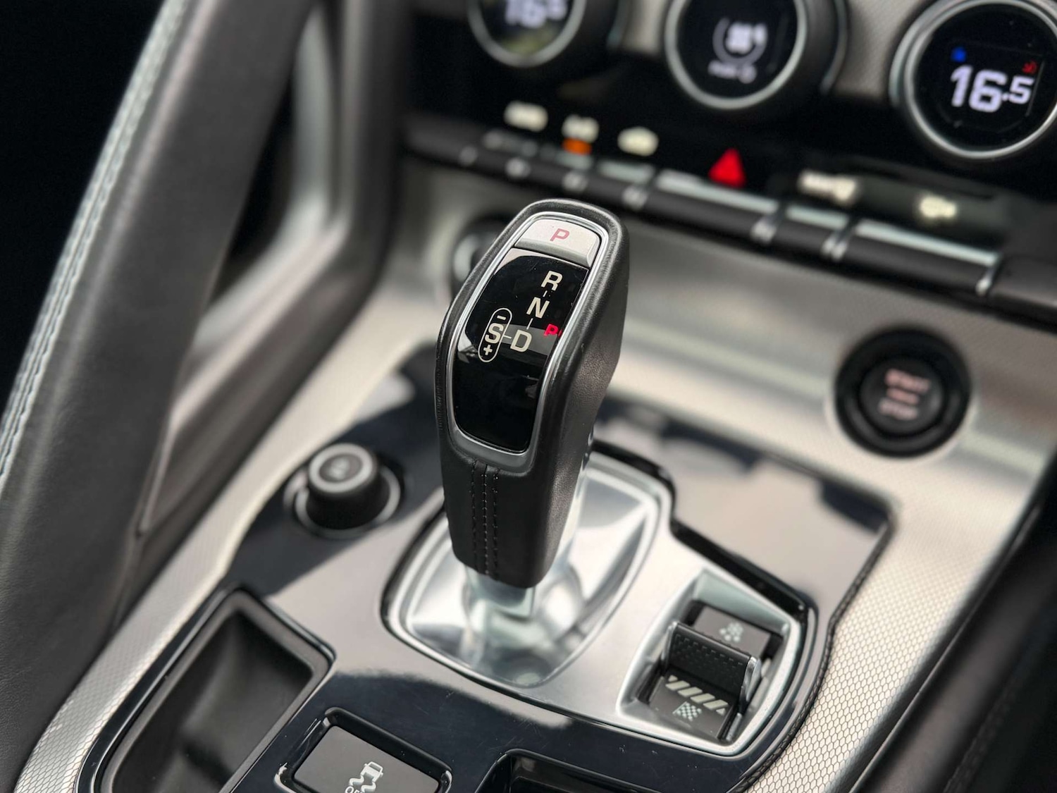 Used Jaguar F-Type 2015 for sale - 78125397: Photo 47