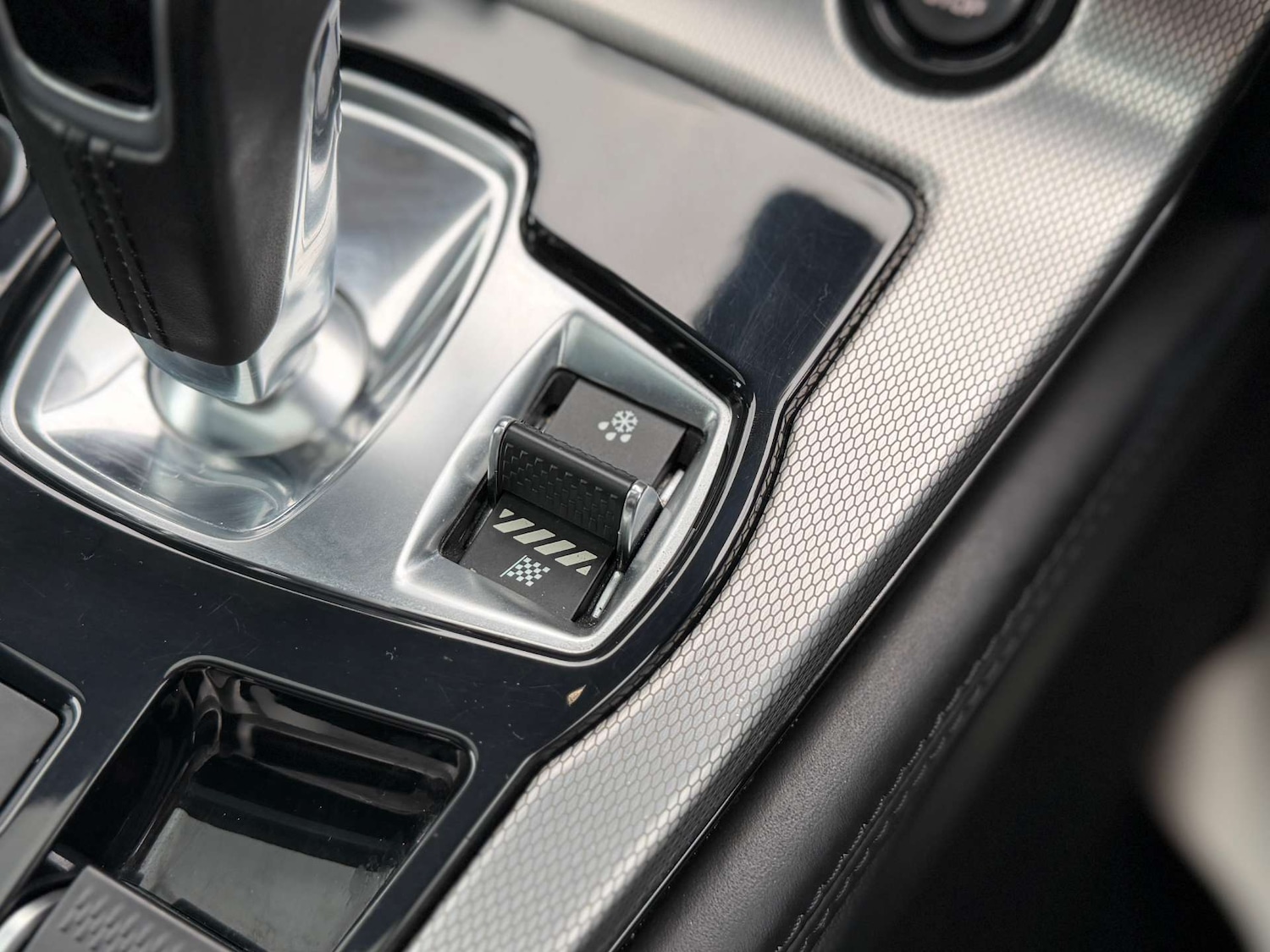 Used Jaguar F-Type 2015 for sale - 78125397: Photo 51