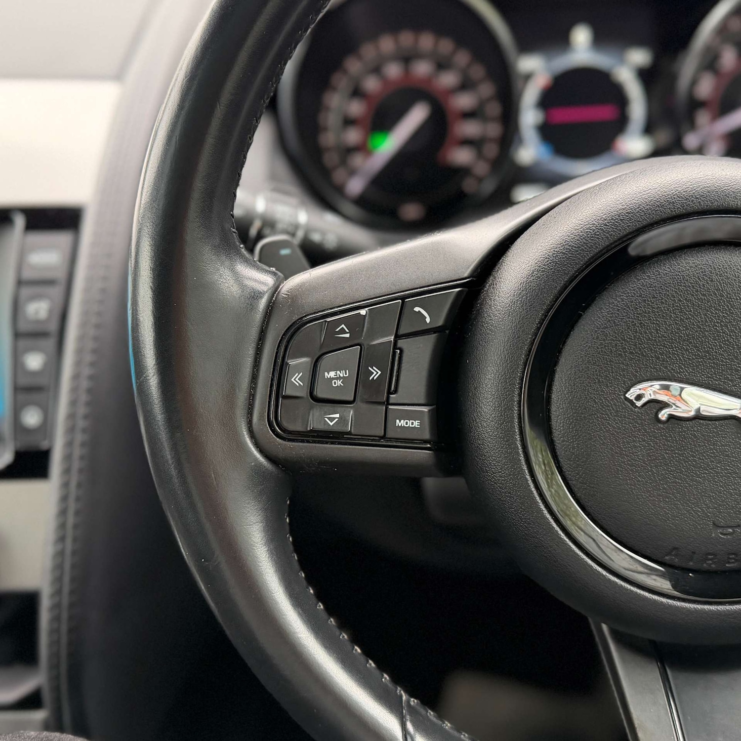 Used Jaguar F-Type 2015 for sale - 78125397: Photo 53