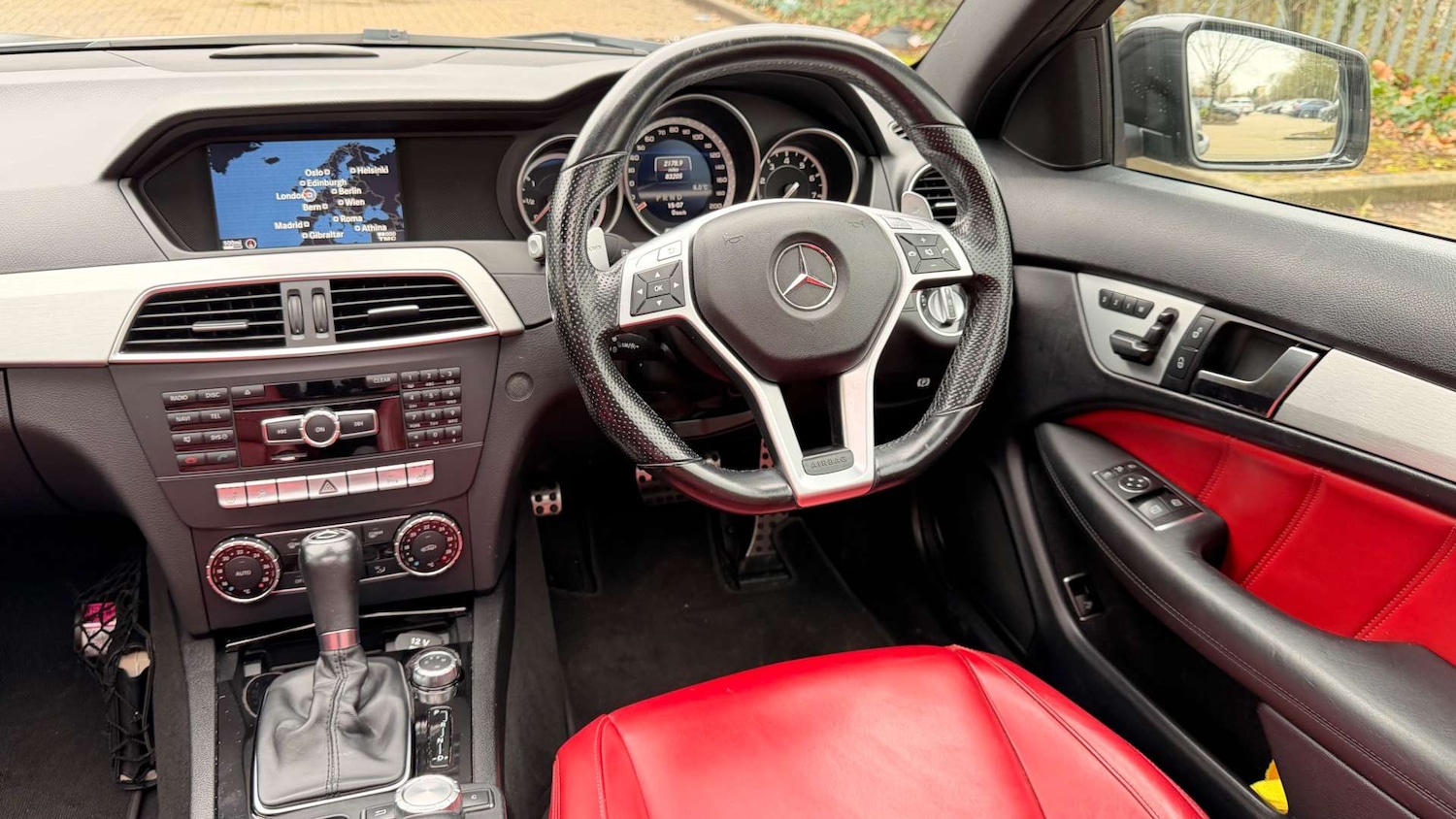 Used Mercedes-Benz C Class 2013 for sale - 77563352: Photo 11