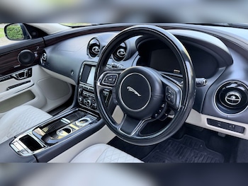 Used Jaguar XJ 2017 for sale - 78908925: Photo