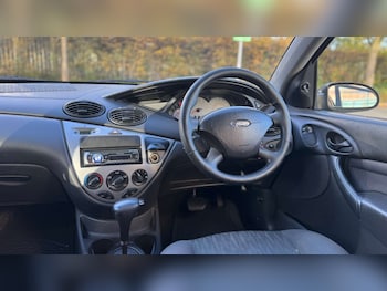 Used Ford Focus 2004 for sale - 76232959: Photo
