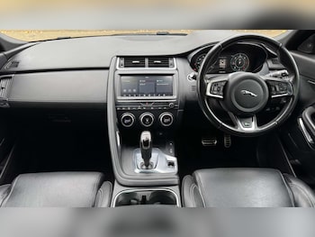Used Jaguar E-Pace 2018 for sale - 77145377: Photo