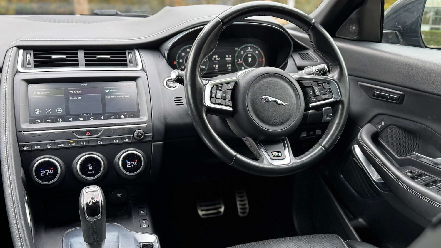 Used Jaguar E-Pace 2018 for sale - 77145377: Photo 46