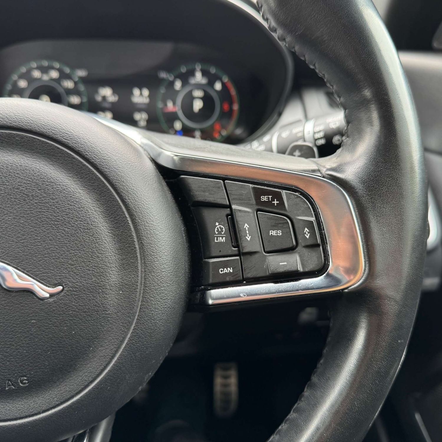 Used Jaguar E-Pace 2018 for sale - 77145377: Photo 51