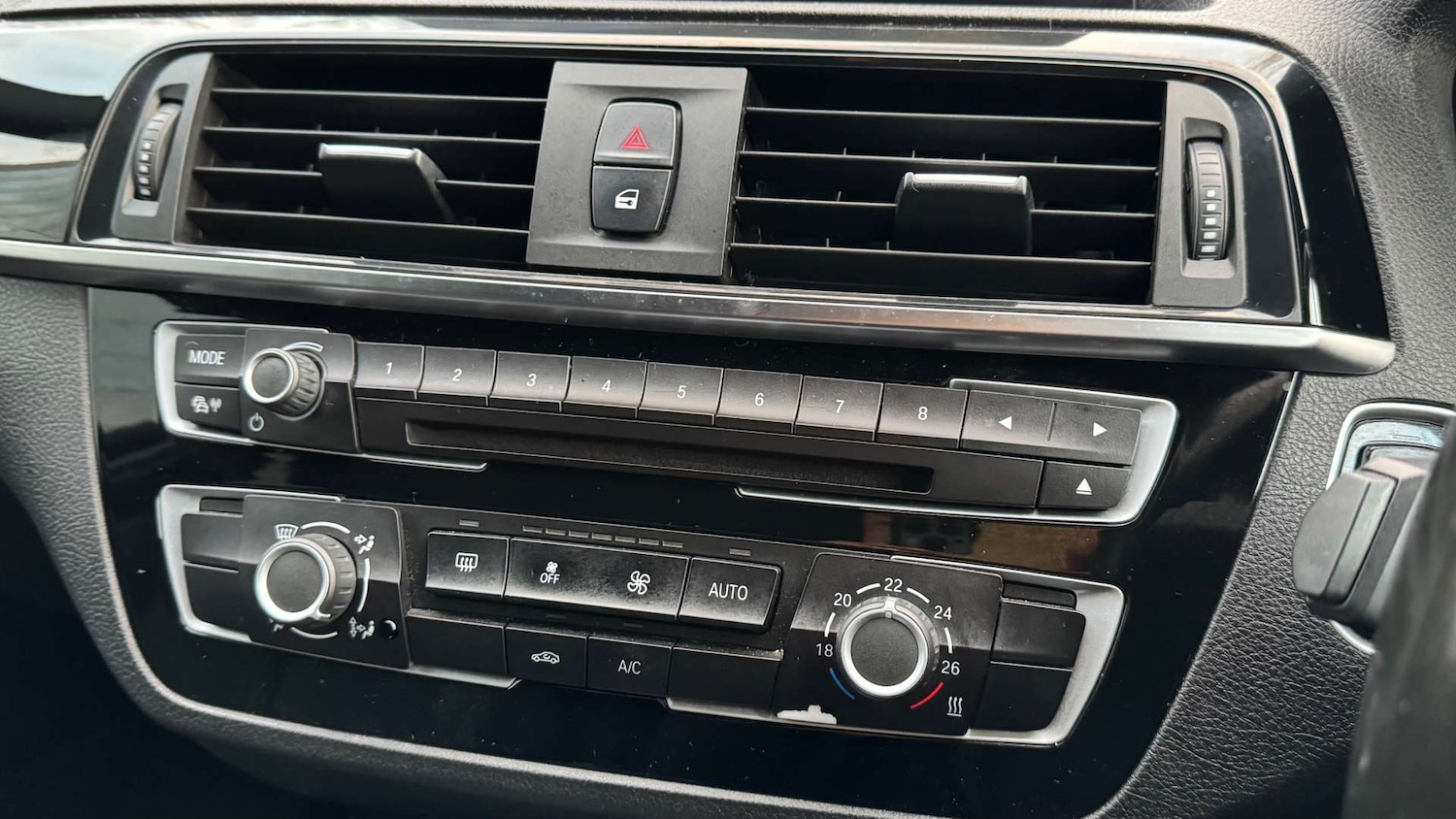 Used BMW 1 Series 2017 for sale - 76385749: Photo 36