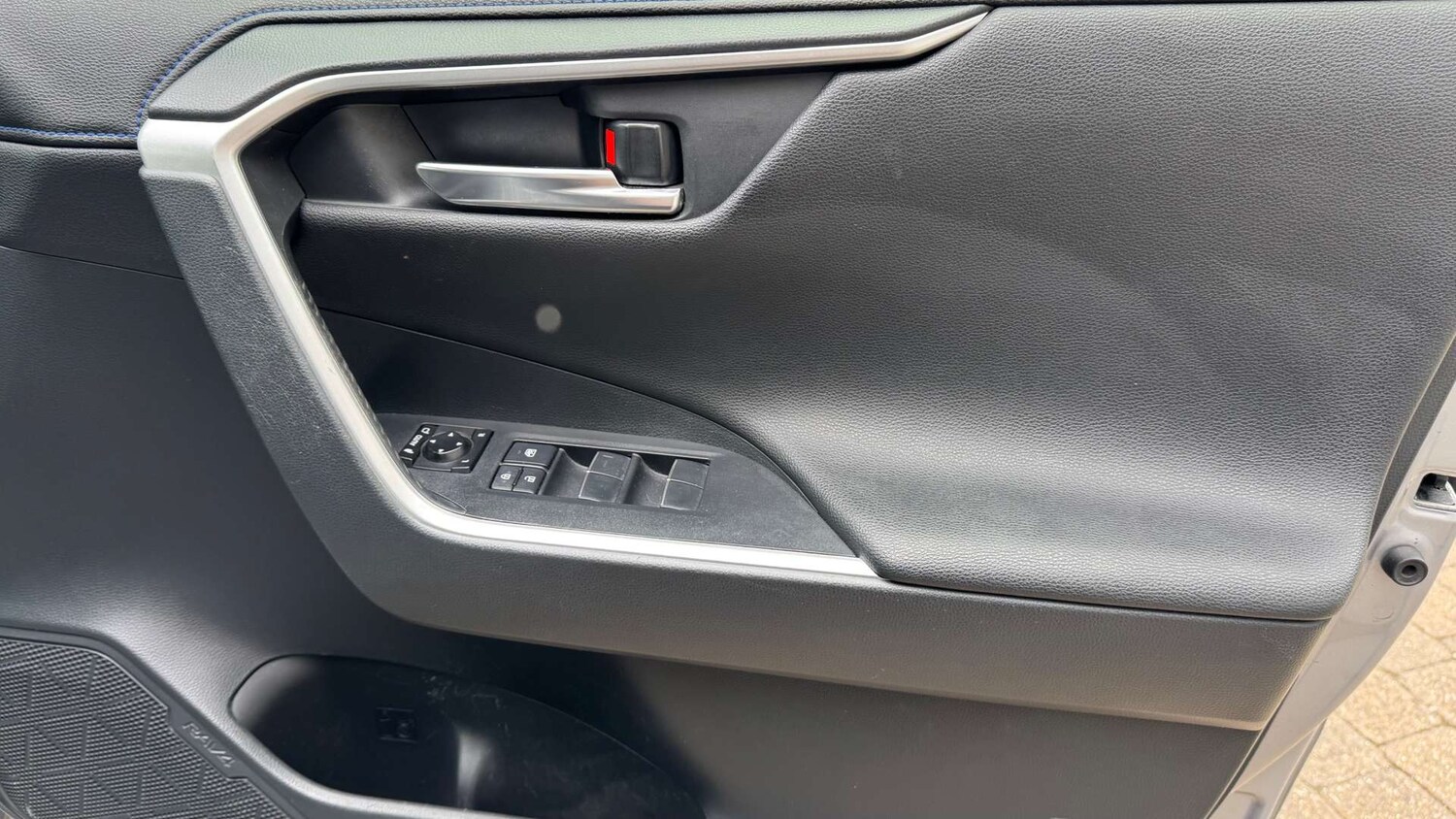 Used Toyota RAV4 2019 for sale - 78125383: Photo 11