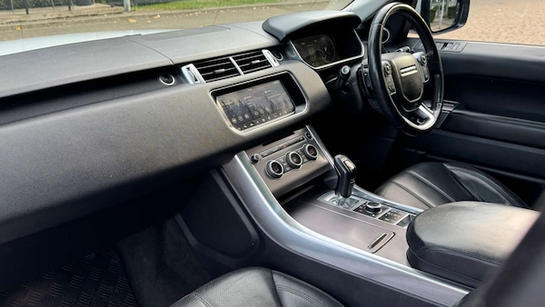 Used Land Rover Range Rover Sport 2017 for sale - 76093853: Photo 17