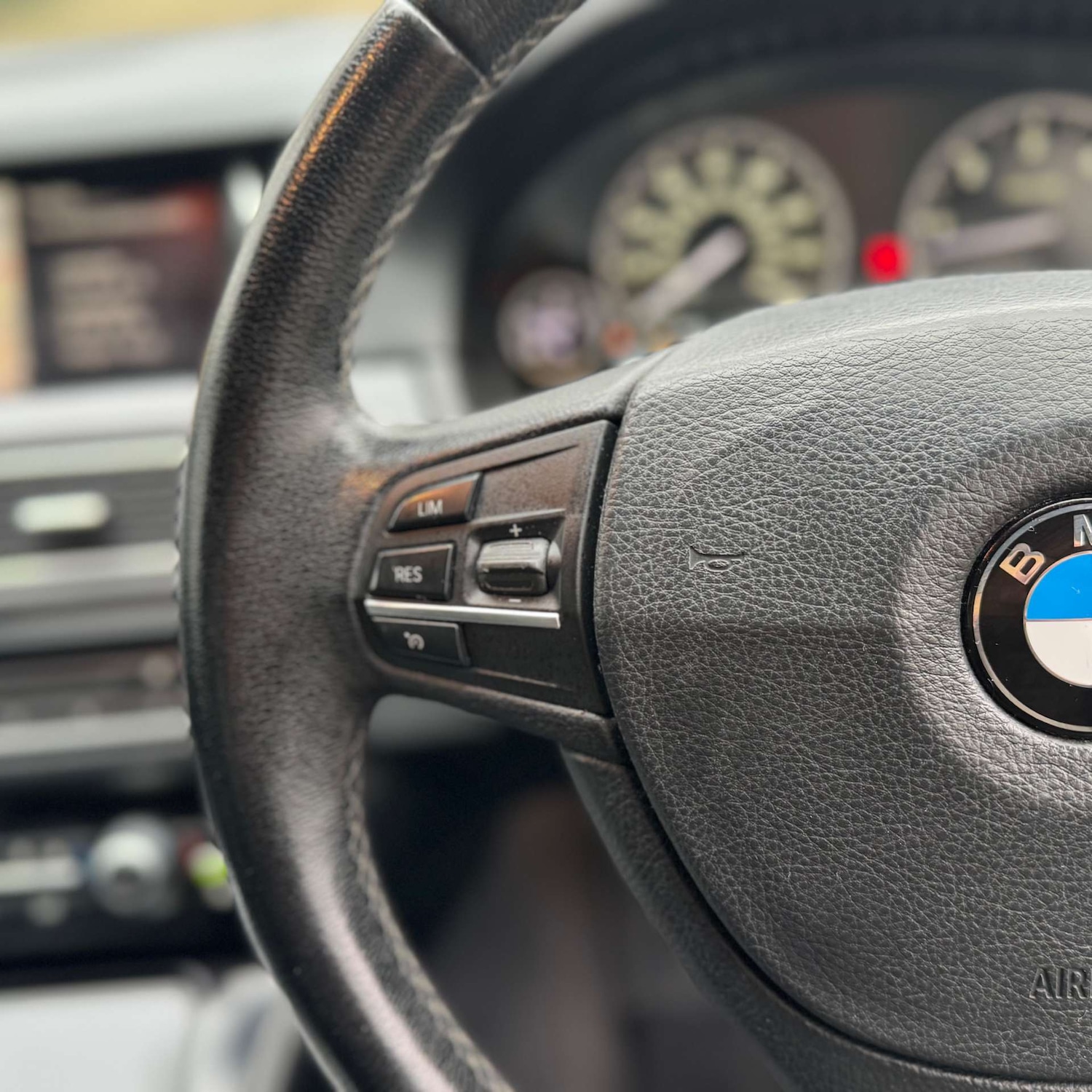 Used BMW 5 Series 2014 for sale - 76720486: Photo 24