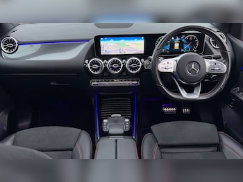 Used Mercedes-Benz B Class 2020 for sale - 76313300: Photo 2