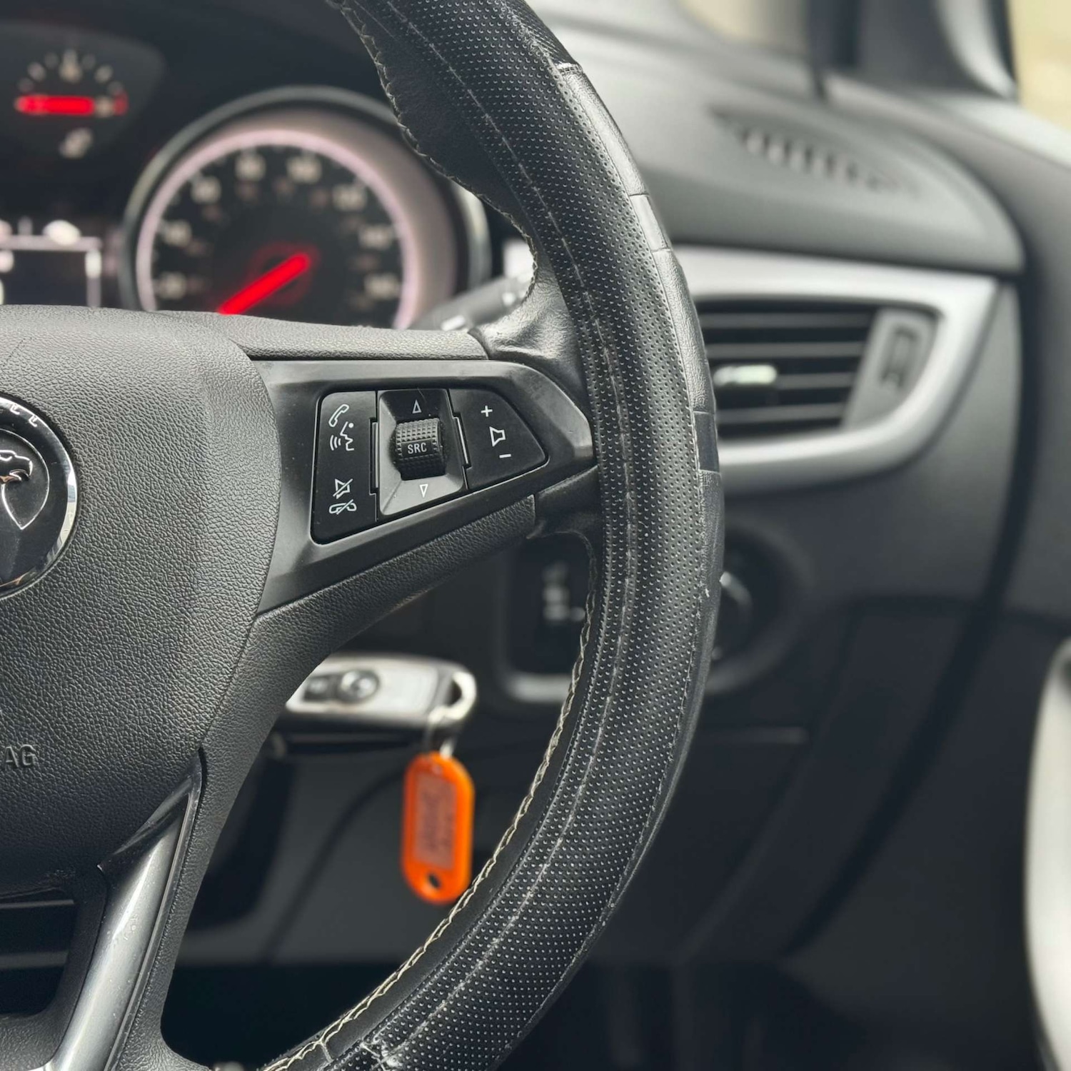 Used Vauxhall Astra 2017 for sale - 77328597: Photo 16