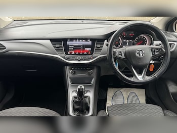 Used Vauxhall Astra 2017 for sale - 77328597: Photo