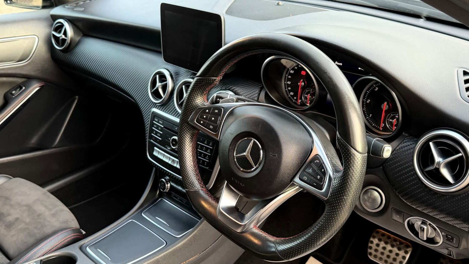 Used Mercedes-Benz A-Class 2017 for sale - 77847599: Photo 6