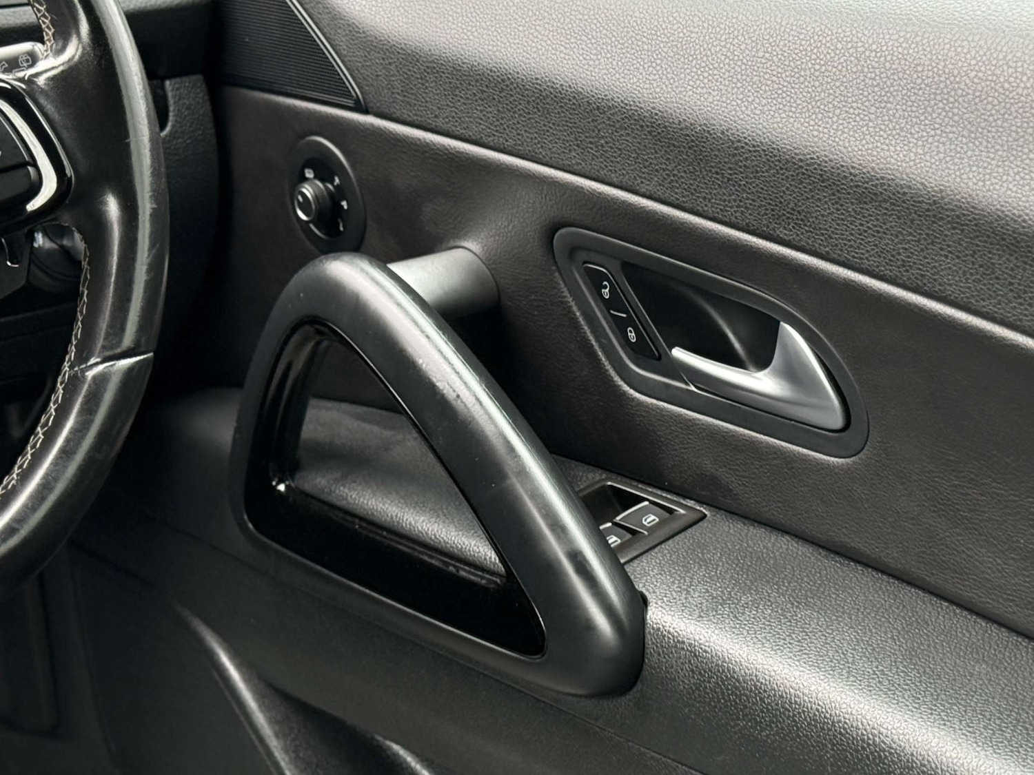 Used Volkswagen Scirocco 2017 for sale - 77905896: Photo 23