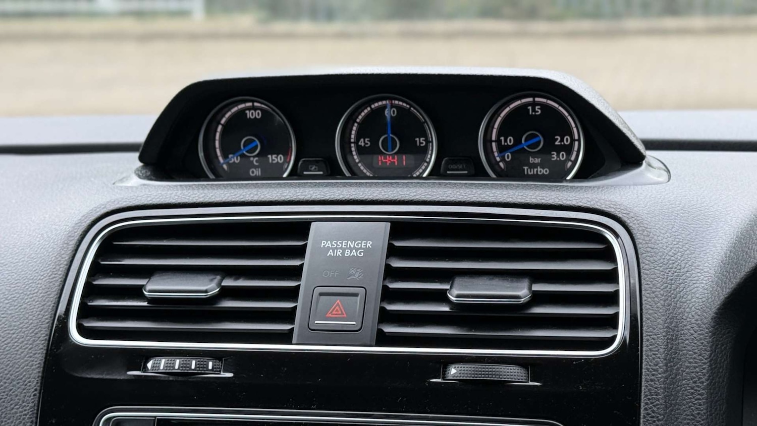 Used Volkswagen Scirocco 2017 for sale - 77905896: Photo 24