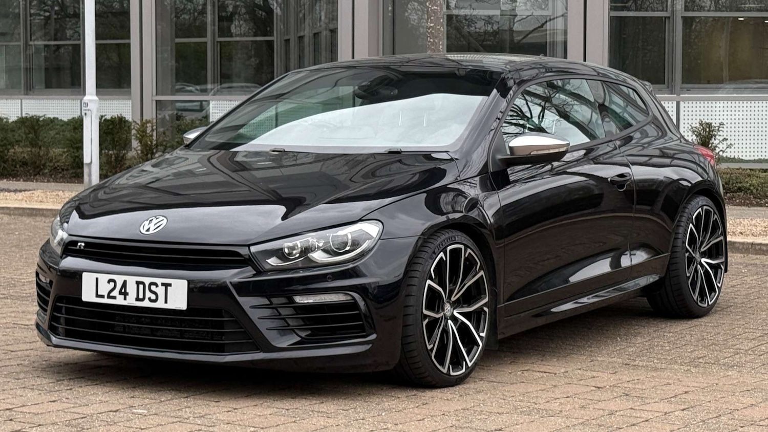 Used Volkswagen Scirocco 2017 for sale - 77905896: Photo 3
