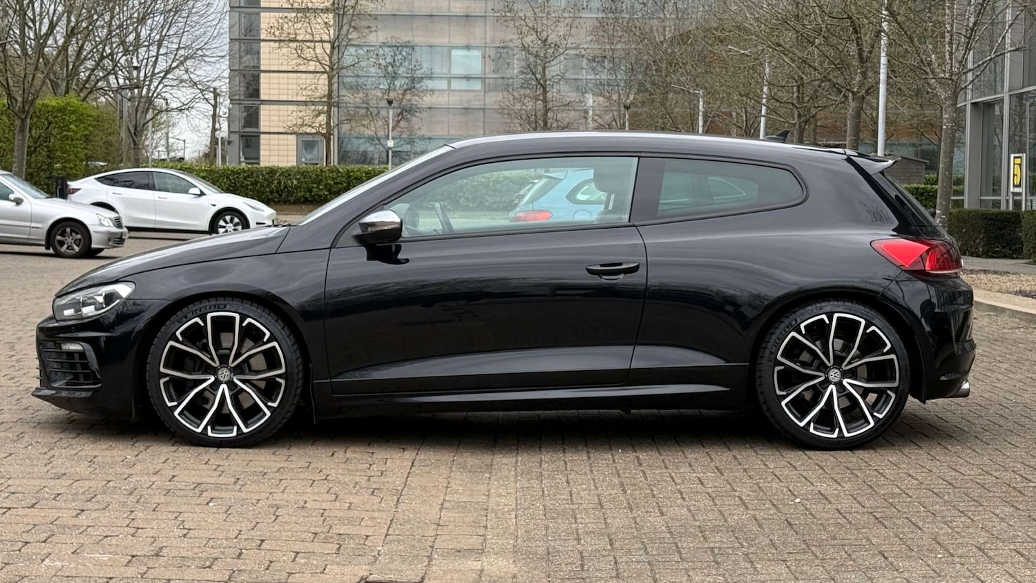 Used Volkswagen Scirocco 2017 for sale - 77905896: Photo 4