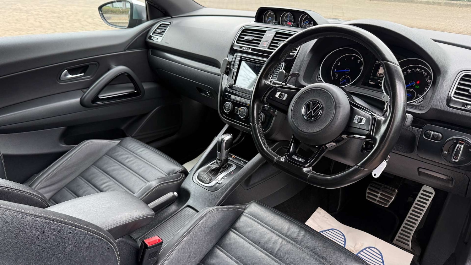 Used Volkswagen Scirocco 2017 for sale - 77905896: Photo 9