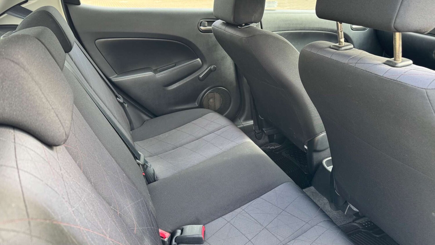 Used Mazda Mazda2 2011 for sale - 77735002: Photo 14